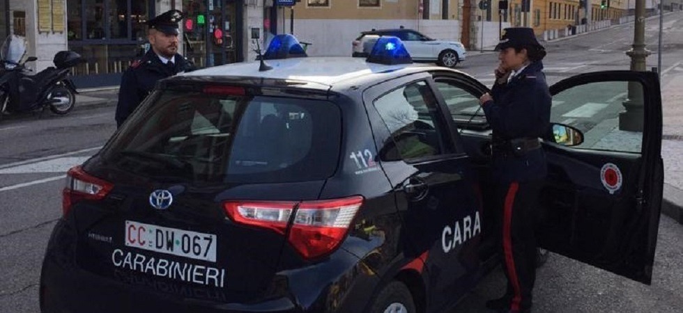 Rapina tra minorenni, chiede in prestito l’I-Phone da 1.300 ma poi scappa